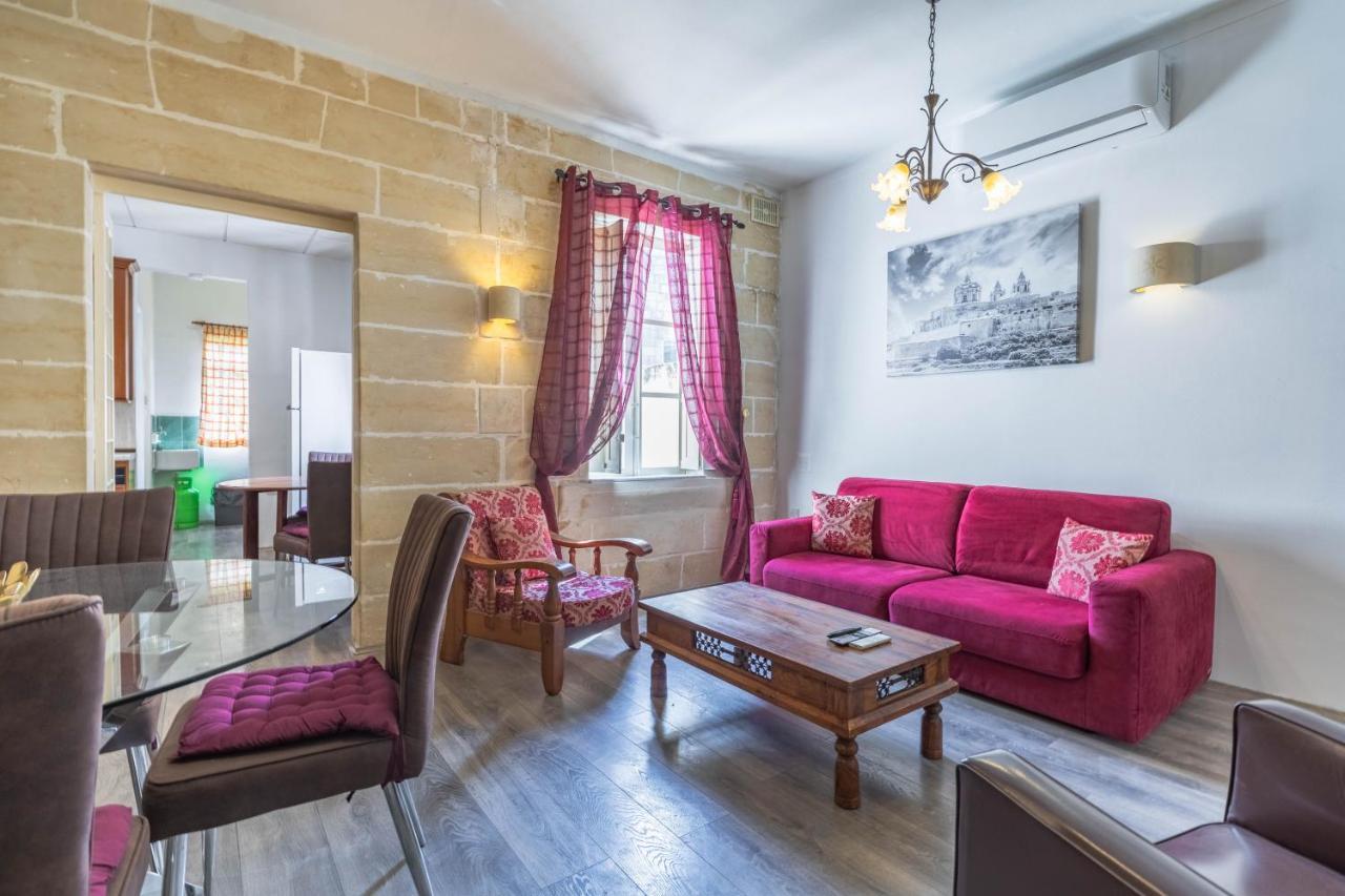 Charming Duplex Apartment In The Centre Of Sliema Exterior foto